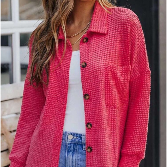 New pink button down long sleeve top - Picture 3 of 8